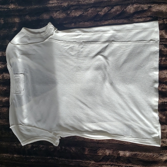 Free People Short Sleeve Deep V Neck Alabaster Always Yours Tee Shirt Large - Picture 6 of 7